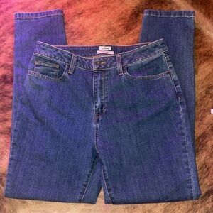 L.L. Bean Classic Fit Straight Leg Medium Blue Zip Fly 5 Pocket w/ Stretch